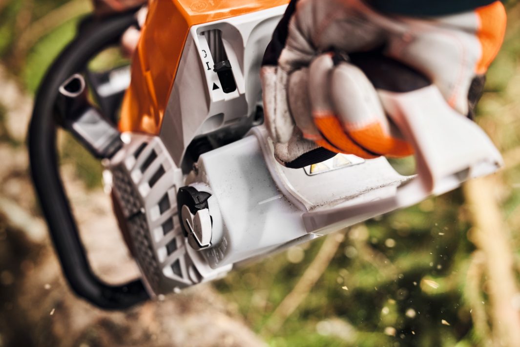 Tronçonneuse STIHL MS 400 C-M (5)