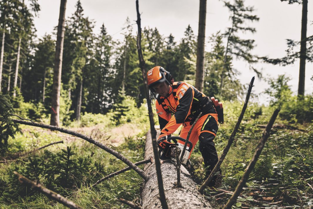 Tronçonneuse STIHL MS 400 C-M (6)
