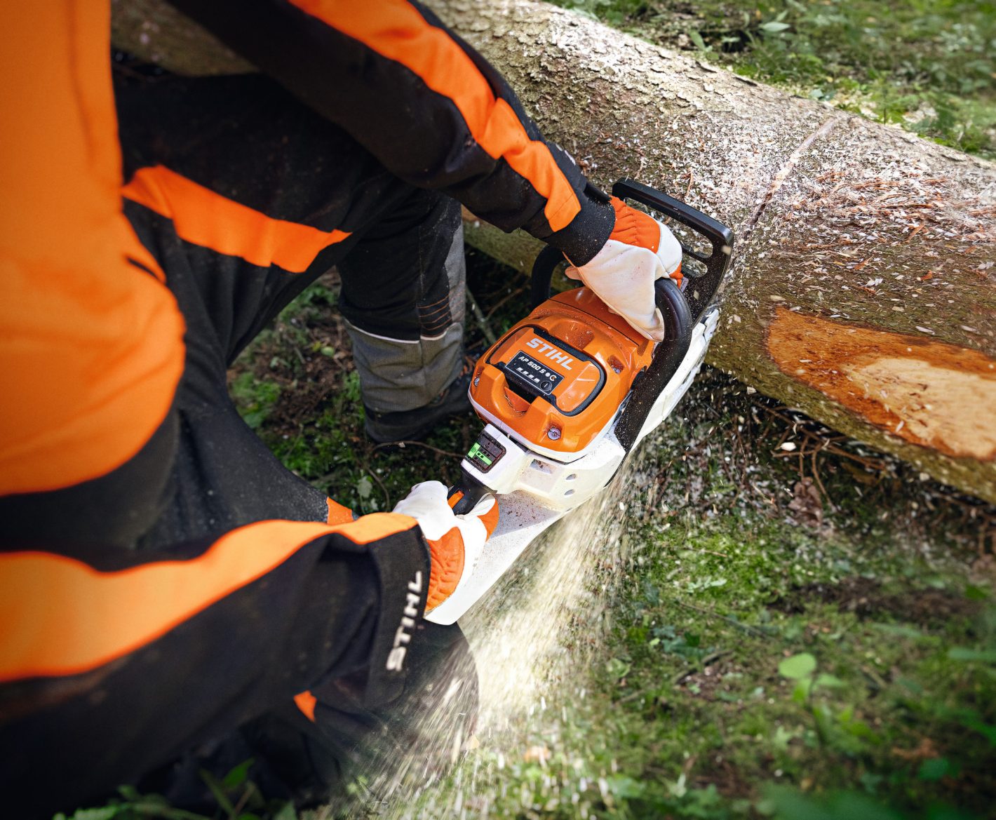 Tronçonneuse STIHL MSA 300 sans batterie ni chargeur (4)